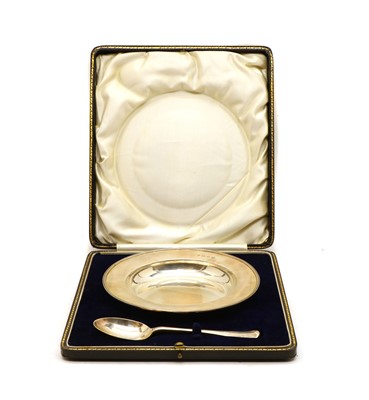 Lot 22 - A cased silver bowl and spoon