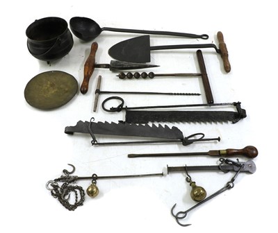 Lot 162 - A collection of tools
