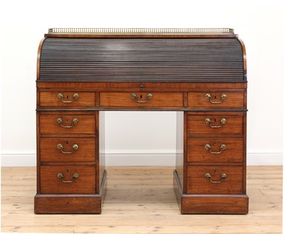 Lot 257 - A Regency mahogany cylinder bureau desk