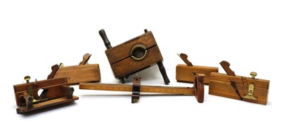 Lot 160 - A collection of woodworking planes
