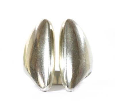 Lot 1081 - A sterling silver Georg Jensen ring