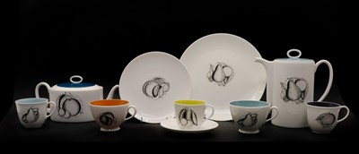 Lot 155 - A collection of Wedgwood 'Black Fruit' pattern tea, coffee and dinner wares