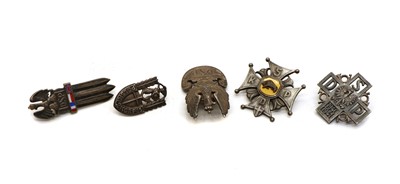 Lot 16 - A collection of WWII Polish Armed Forces in the West uniform badges