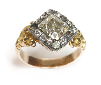 Lot 43 - A Georgian diamond cluster ring
