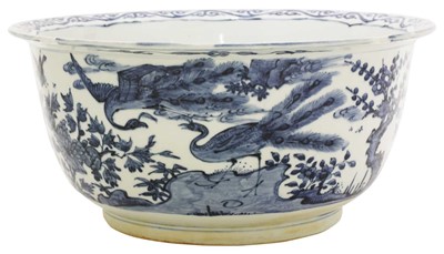 Lot 133 - A Chinese blue and white planter