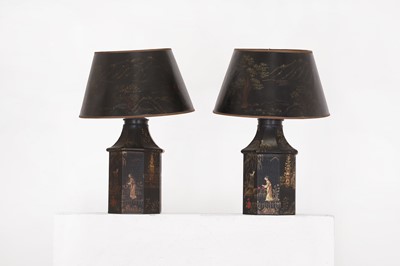 Lot 473 - A pair of Regency-style chinoiserie toleware table lamps