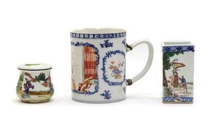 Lot 75 - A 19th century famille rose porcelain mug