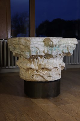 Lot 86 - A Roman marble column capital of the Corinthian order
