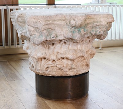 Lot 86 - A Roman marble column capital of the Corinthian order