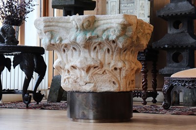 Lot 86 - A Roman marble column capital of the Corinthian order