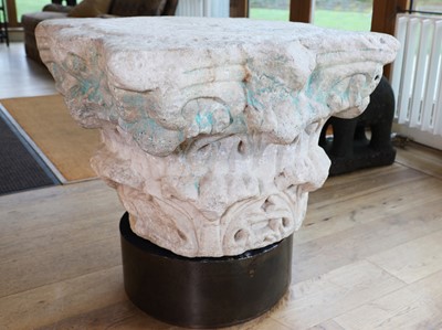 Lot 86 - A Roman marble column capital of the Corinthian order
