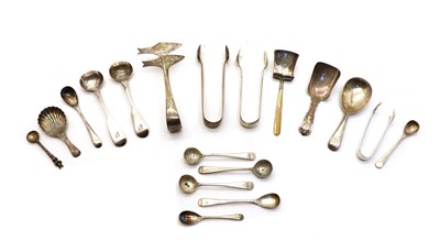 Lot 27 - A collection of silver items