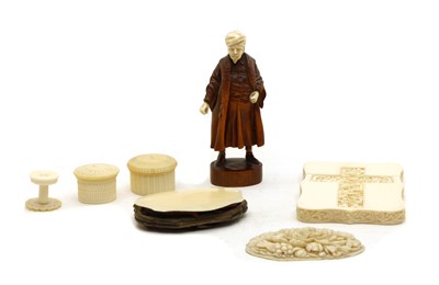 Lot 221 - A Chinese ivory card case