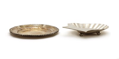 Lot 4 - A silver waiter