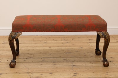 Lot 487 - A George II-style walnut and parcel-gilt stool