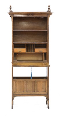 Lot 166 - An Arts and Crafts oak bureau