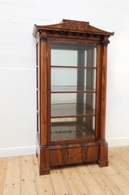 Lot 273 - A mahogany and glazed cabinet
