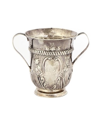 Lot 194 - A George III silver two-handled cup