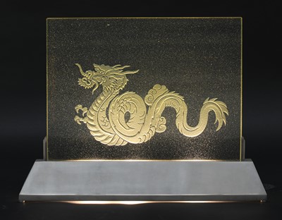Lot 270 - A French etched glass illuminated table centrepiece