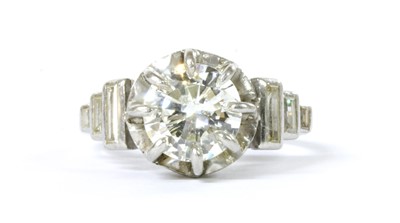 Lot 1117 - A single stone diamond ring
