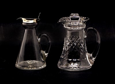 Lot 47 - A silver topped whisky tot/noggin