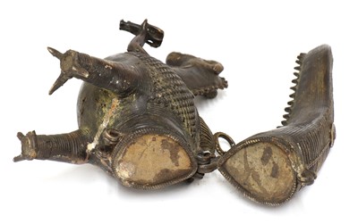 Lot 31 - BRONZE DINOSAUR