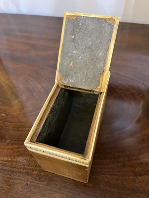 Lot 27 - An Anglo-Indian ivory tea caddy