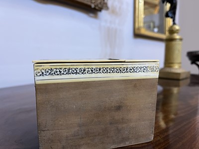 Lot 27 - An Anglo-Indian ivory tea caddy