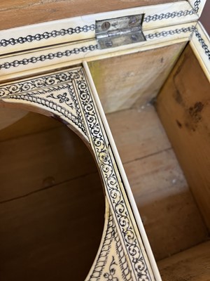 Lot 27 - An Anglo-Indian ivory tea caddy