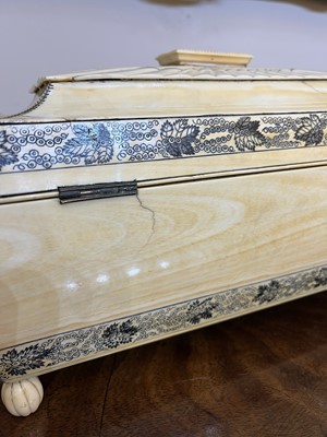 Lot 27 - An Anglo-Indian ivory tea caddy