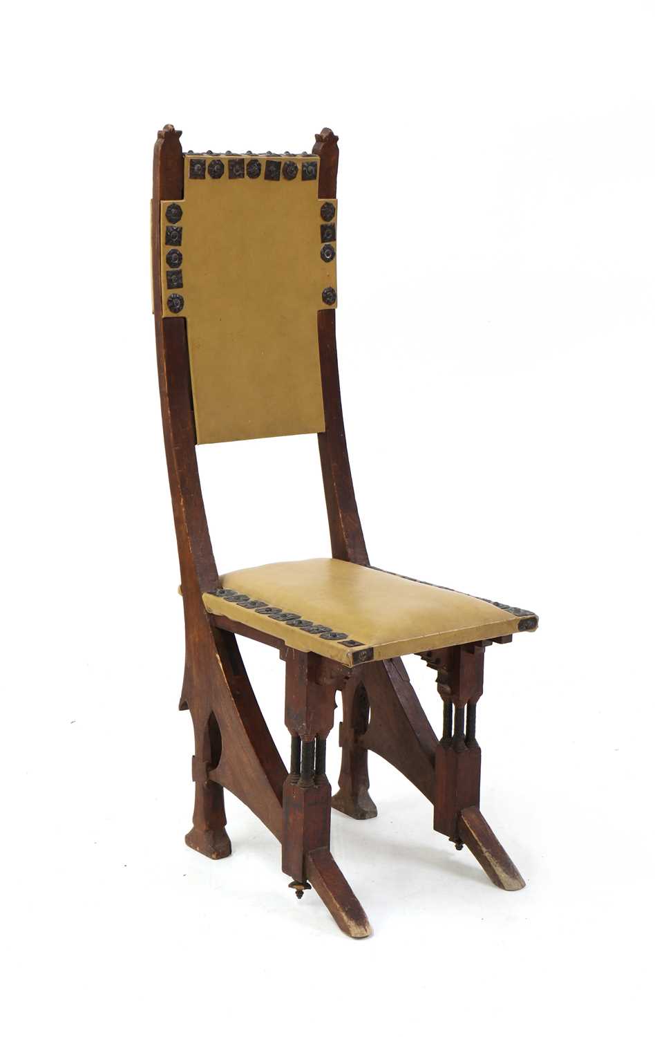Lot 118 - A walnut side chair