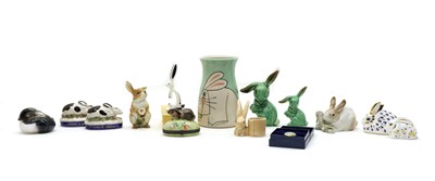 Lot 111 - A collection of rabbit related items