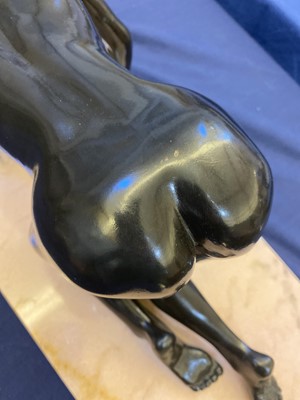 Lot 658 - Shanda Amery MRSS (b.1937)