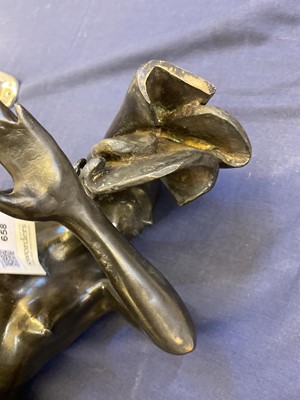 Lot 658 - Shanda Amery MRSS (b.1937)