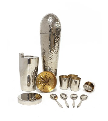 Lot 345 - A German silver-plated 'Zeppelin' cocktail shaker