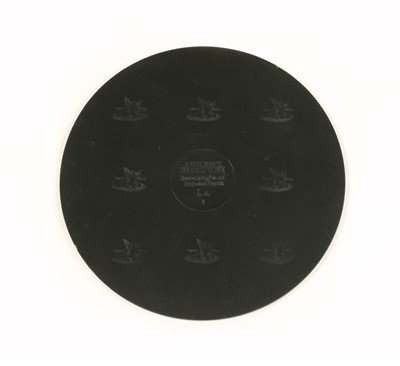 Lot 23 - Emile Berliner 7in Shellac L.4.x: Highly decorative 'Plate'