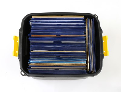 Lot 32 - V Discs