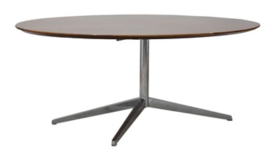 Lot 636 - A Florence Knoll rosewood oval dining table