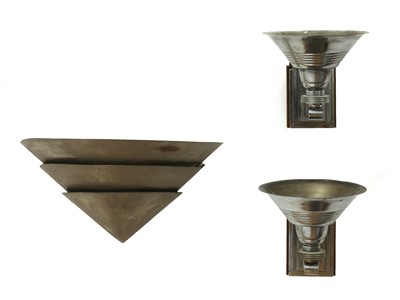Lot 376 - An Italian silvered metal wall light