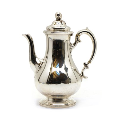 Lot 58 - An early Victorian silver coffee pot
