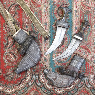 Lot 726 - An Omani jambiya