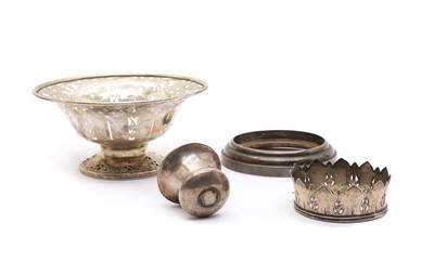 Lot 69 - A pierced silver bowl