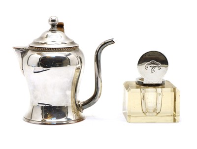 Lot 42 - A silver-plated argyle