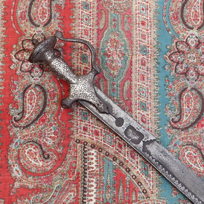 Lot 743 - A steel khanda sword