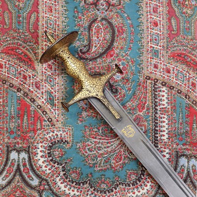 Lot 741 - A tulwar sword