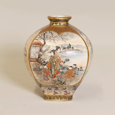 Lot 182 - A Japanese Satsuma ware vase