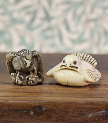 Lot 406 - An ivory netsuke