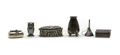 Lot 28 - A Sampson Morden & Co. silver seal