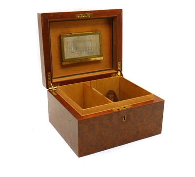 Lot 303A - A burr wood humidor