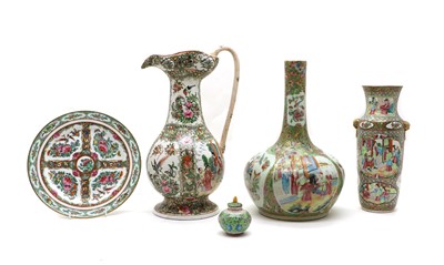 Lot 102 - A collection of Chinese Canton enamelled famille rose
